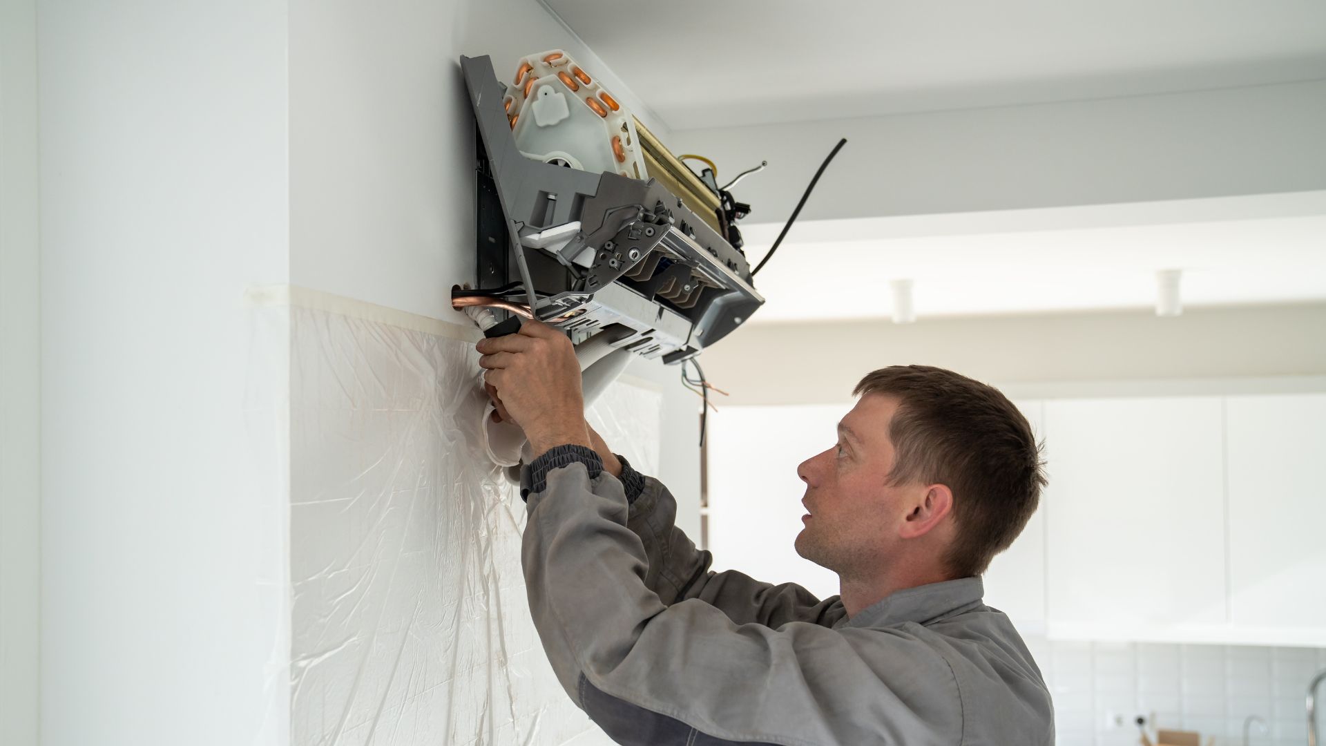 what are the benefits of hiring licenced ac technicians 1